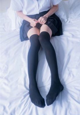 精品一卡二卡三卡_4K电影在线观看