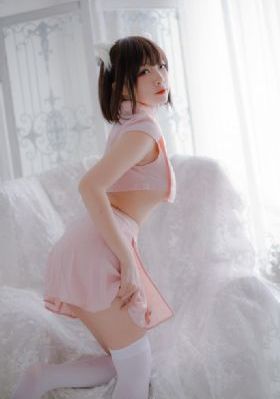 伊人成年_720免费高清观看