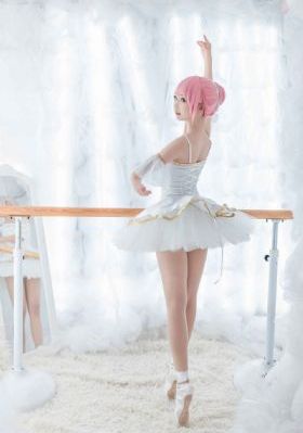 日韩欧美精品久久久久久樱花_BD英语免费观看